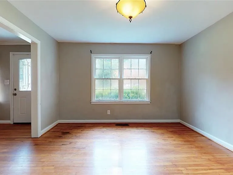 1674 Beacon Hill Blvd — Photo 30