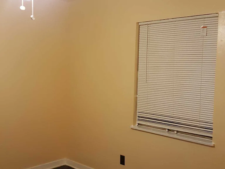 1060 Cooper Rd — Photo 3