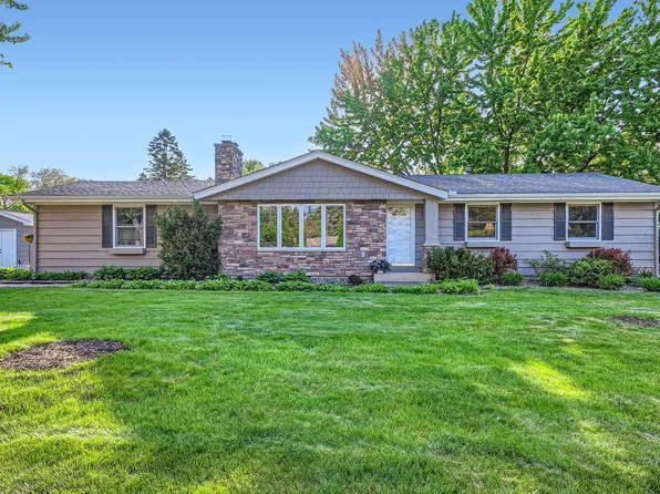 9720 Upton Rd, Bloomington, MN 55431