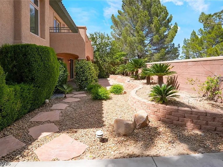 224 Uccello Dr — Photo 44