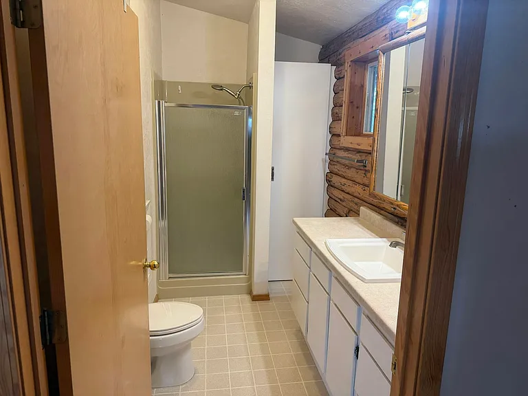 8300 1/2 Gantz Ave — Photo 13