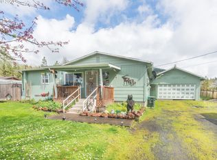 568 D St, Lowell, OR 97452