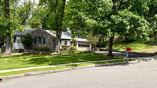 15 Plymwood Dr Photo 1