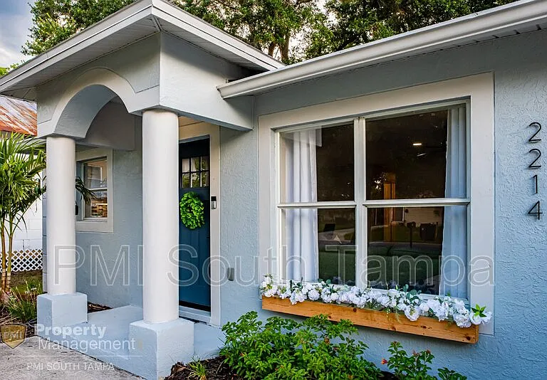 2214 E 18th Ave — Photo 2