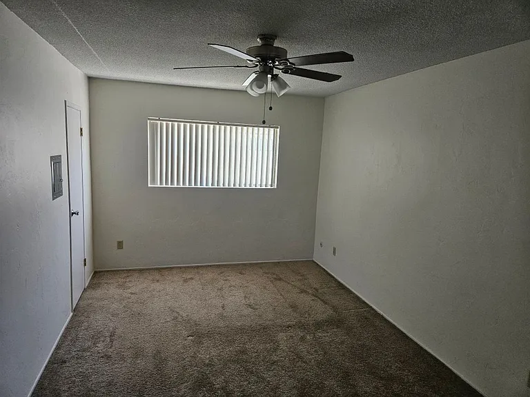 *4218 47th Street — Photo 6