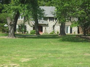 10700 S Lynn Lane Rd E, Broken Arrow, OK 74011