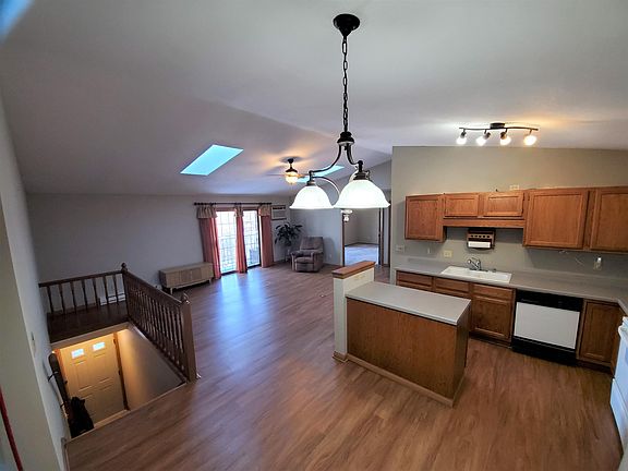 2nd image of 620 Barrington Ct APT C