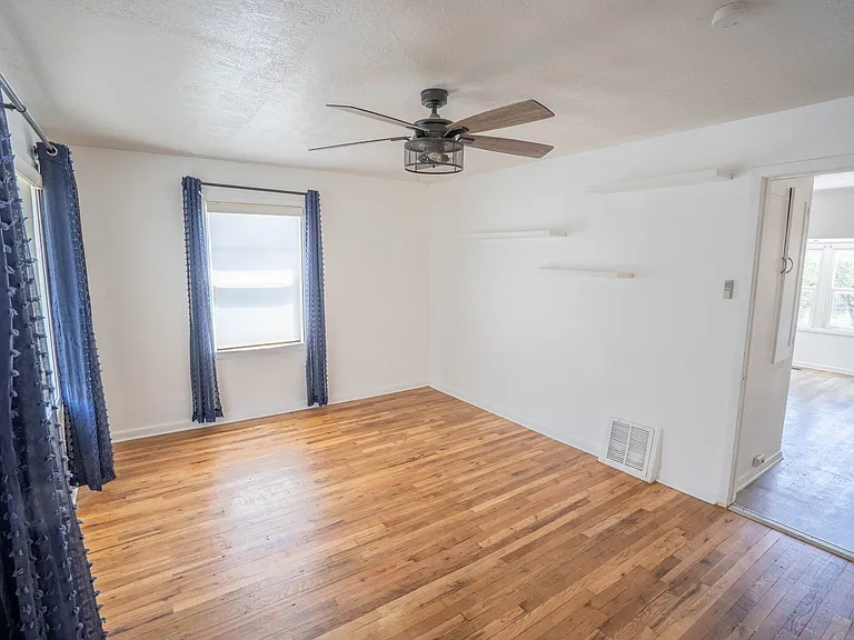 2941 Madison Ave — Photo 19