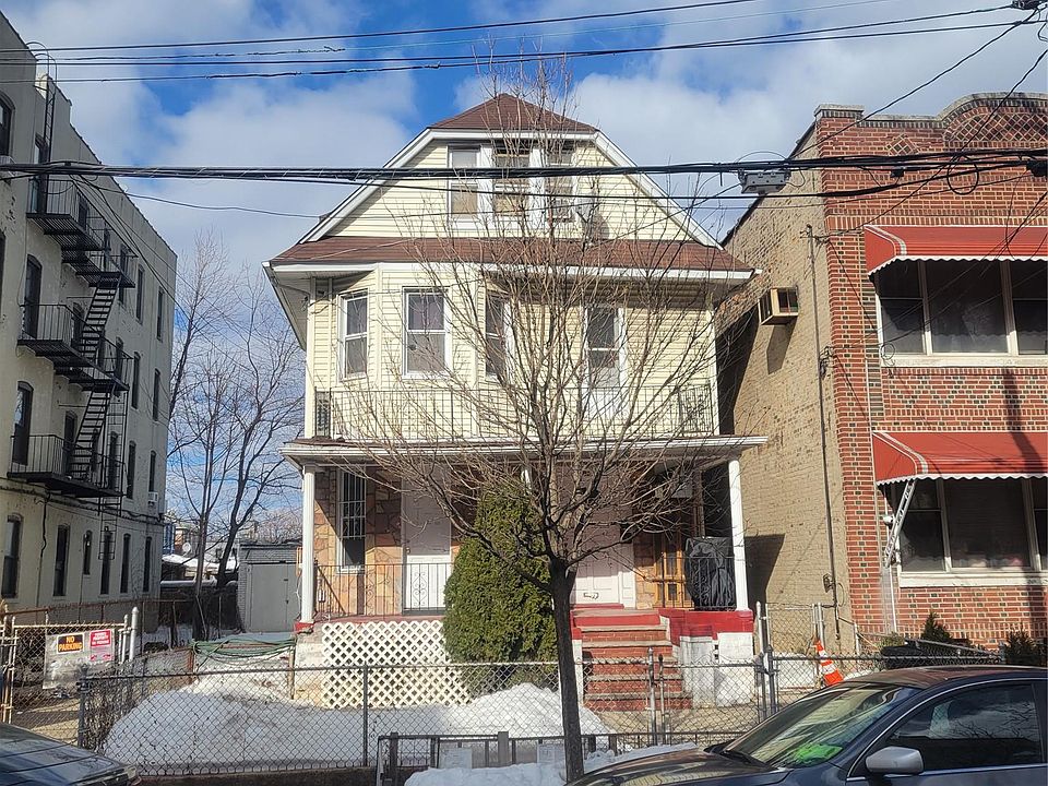 1st image of 895 Lenox Road