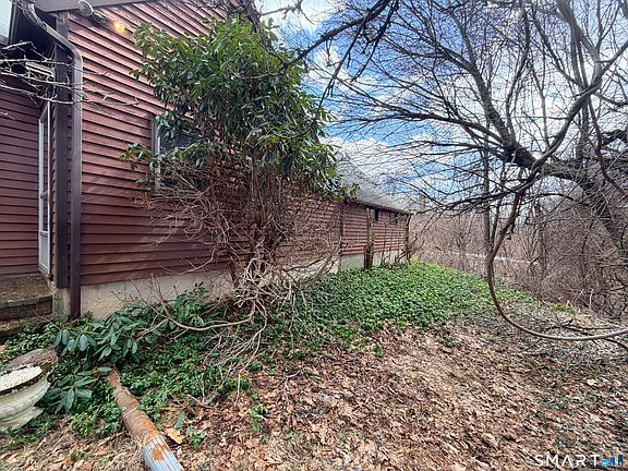 3rd image of 89 Wood Creek Road