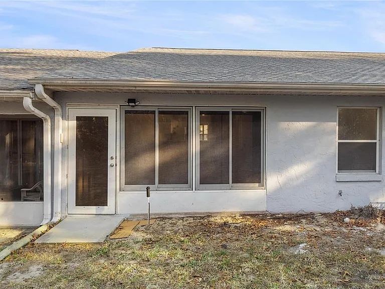10441 SW 85th Ct — Photo 19
