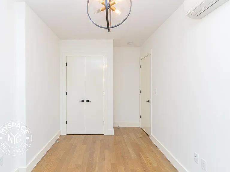 826 Saint Johns Pl #2B — Photo 4