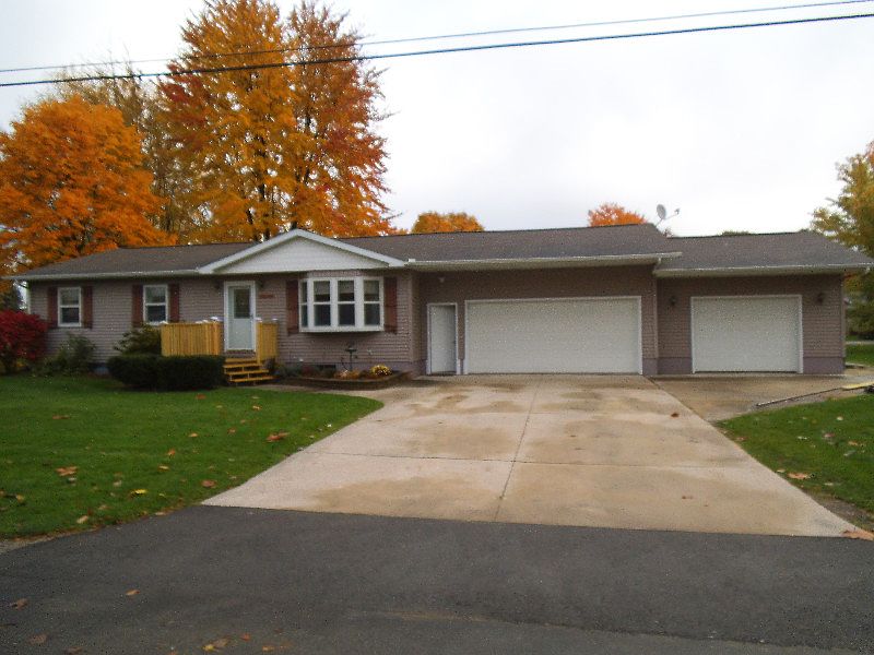 1st image of 5422 Hilltop Dr