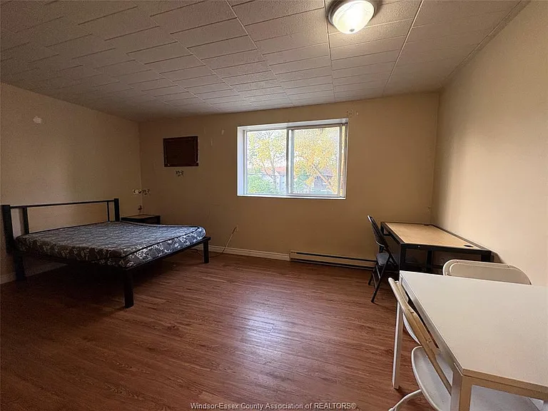 3044 Sandwich St #203 — Photo 8