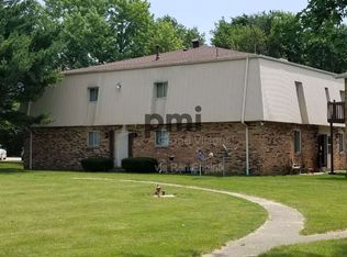 333 Southland Dr UNIT 15, Warrensburg, IL 62573