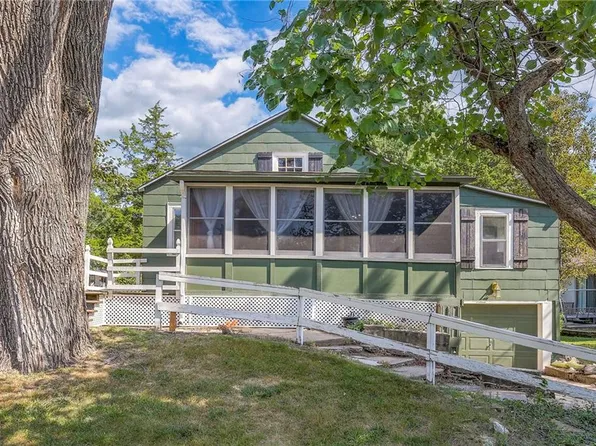 309 NE Green St, Lees Summit, MO 64063