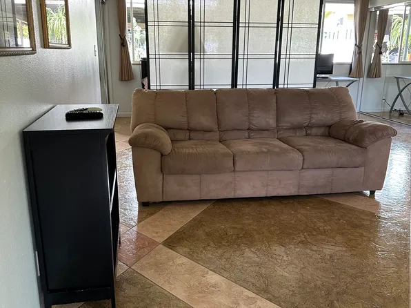 (undisclosed Address), Kailua, HI 96734