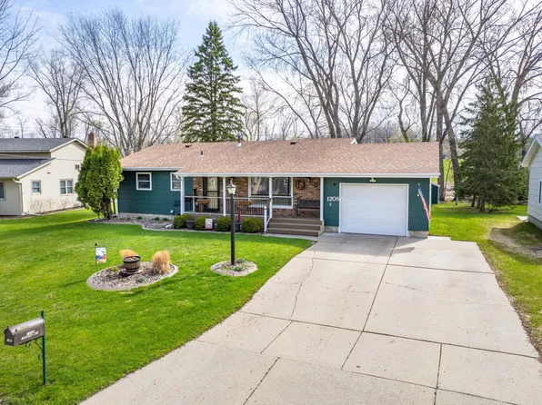 1208 Lenore Way, Fergus Falls, MN 56537
