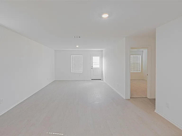 336 Cowpoke Dr — Photo 8