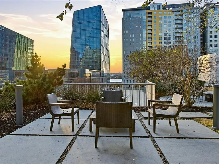 44 Peachtree Pl NW #424 — Photo 31