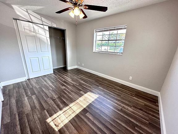 5th image of 848 Center St #3