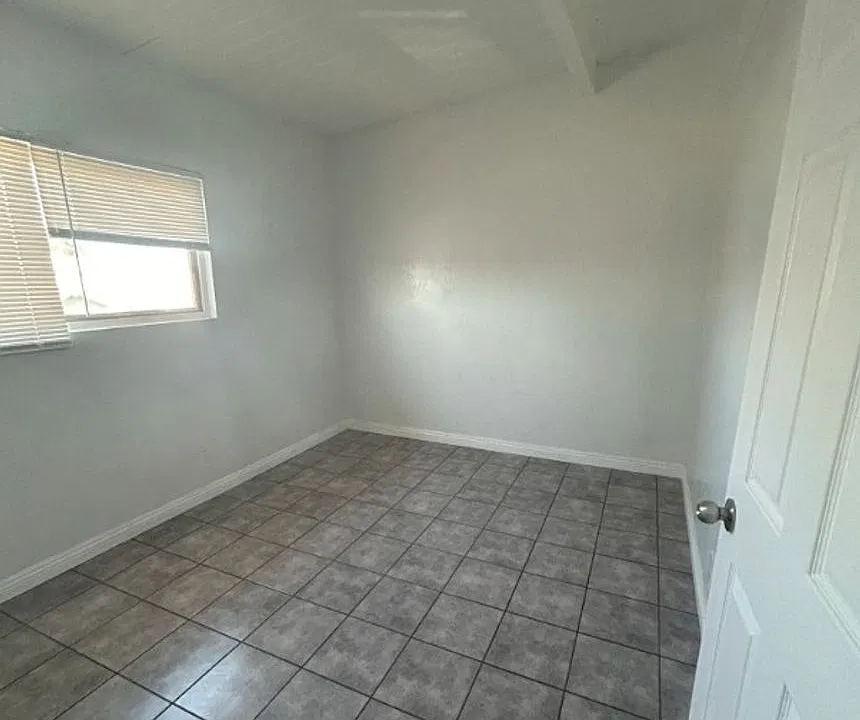 2200 Myrtle Ave
