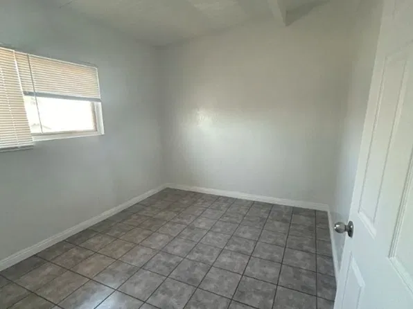 2200 Myrtle Ave
