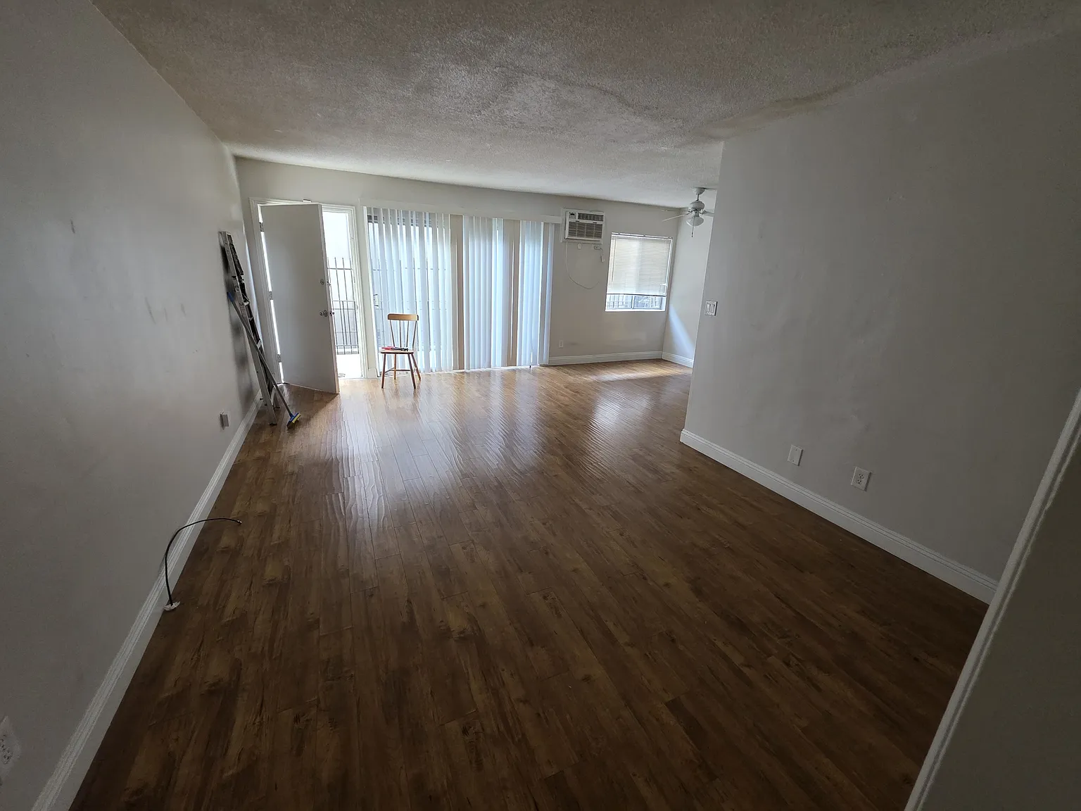 1 bed, 700 sqft, $1,450 — Photo 2