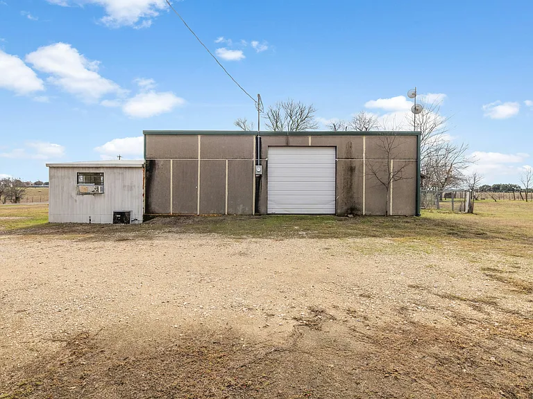 2275 County Road 127 — Photo 40