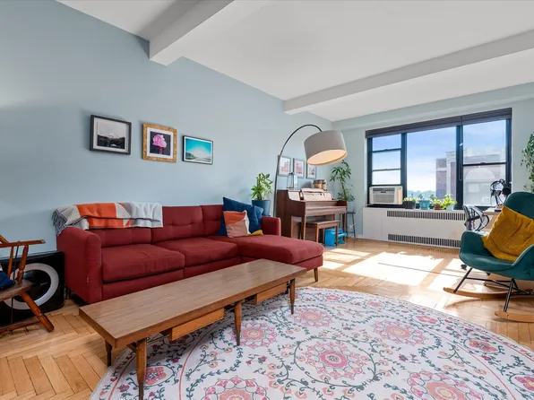 65 Park Terrace East image 2 of 33