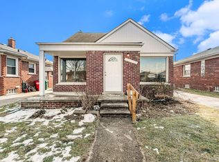 17076 Stricker Ave, Eastpointe, MI 48021