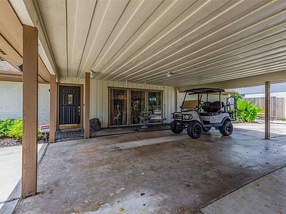 4th image of 506 Bay Colony Dr
