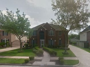2705 W Oaks Blvd, Pearland, TX 77584