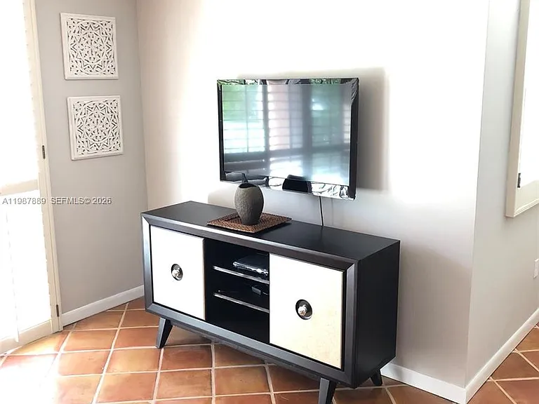 19901 E Country Club Dr #2206 — Photo 3
