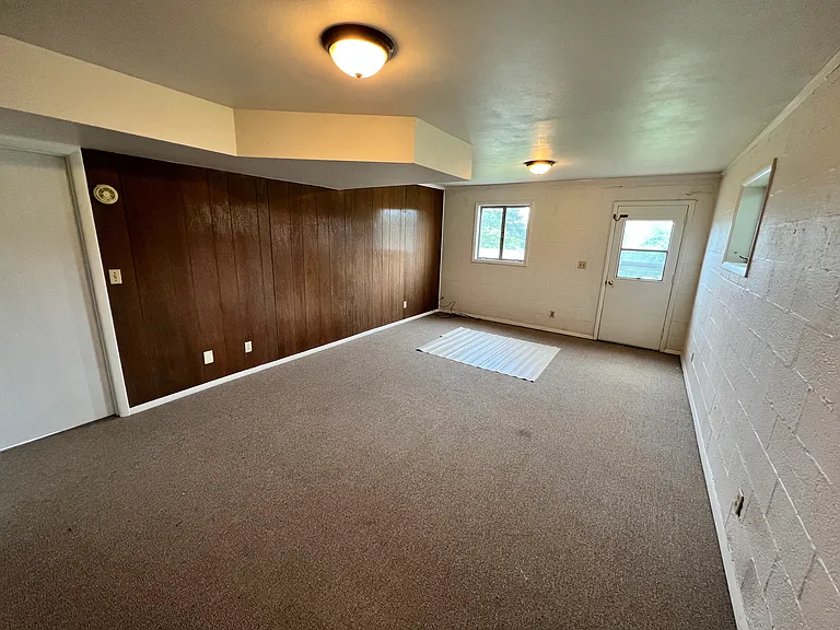 101 Londonderry Rd — Photo 15