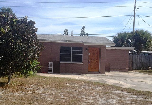 1st image of 1497 Breeze Ln