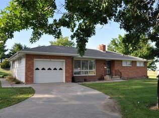 602 E Empire St, King City, MO 64463