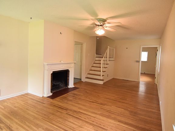 4th image of 1225 Roosevelt Ave