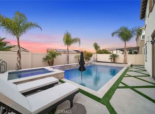 32327 Saint Michel Ln, Temecula, CA 92591