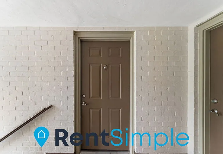 3334 Spring Ln #B40 — Photo 9