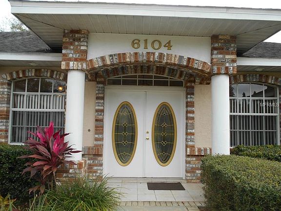 3rd image of 6104 Mountain Lake Dr