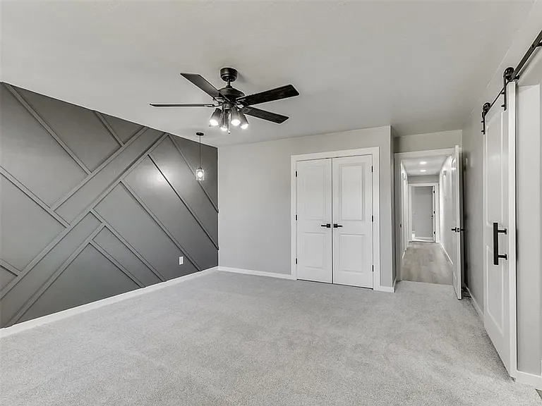 6917 Woodridge Ave — Photo 24