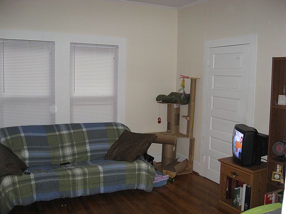 2nd image of 218 Sharpe Ave