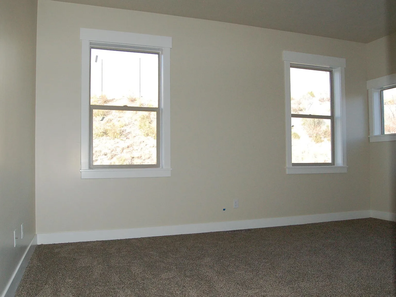 941 W Pierpont Avenue — Photo 4