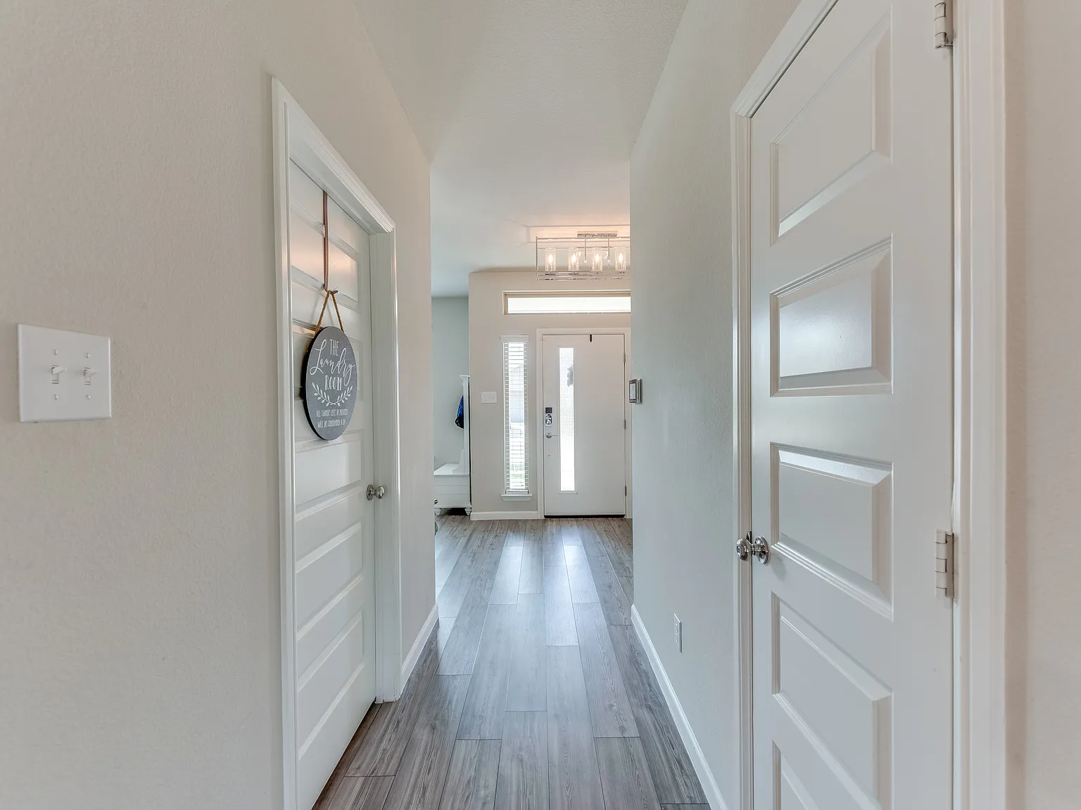 4 bed, 2447 sqft, $3,300 — Photo 4
