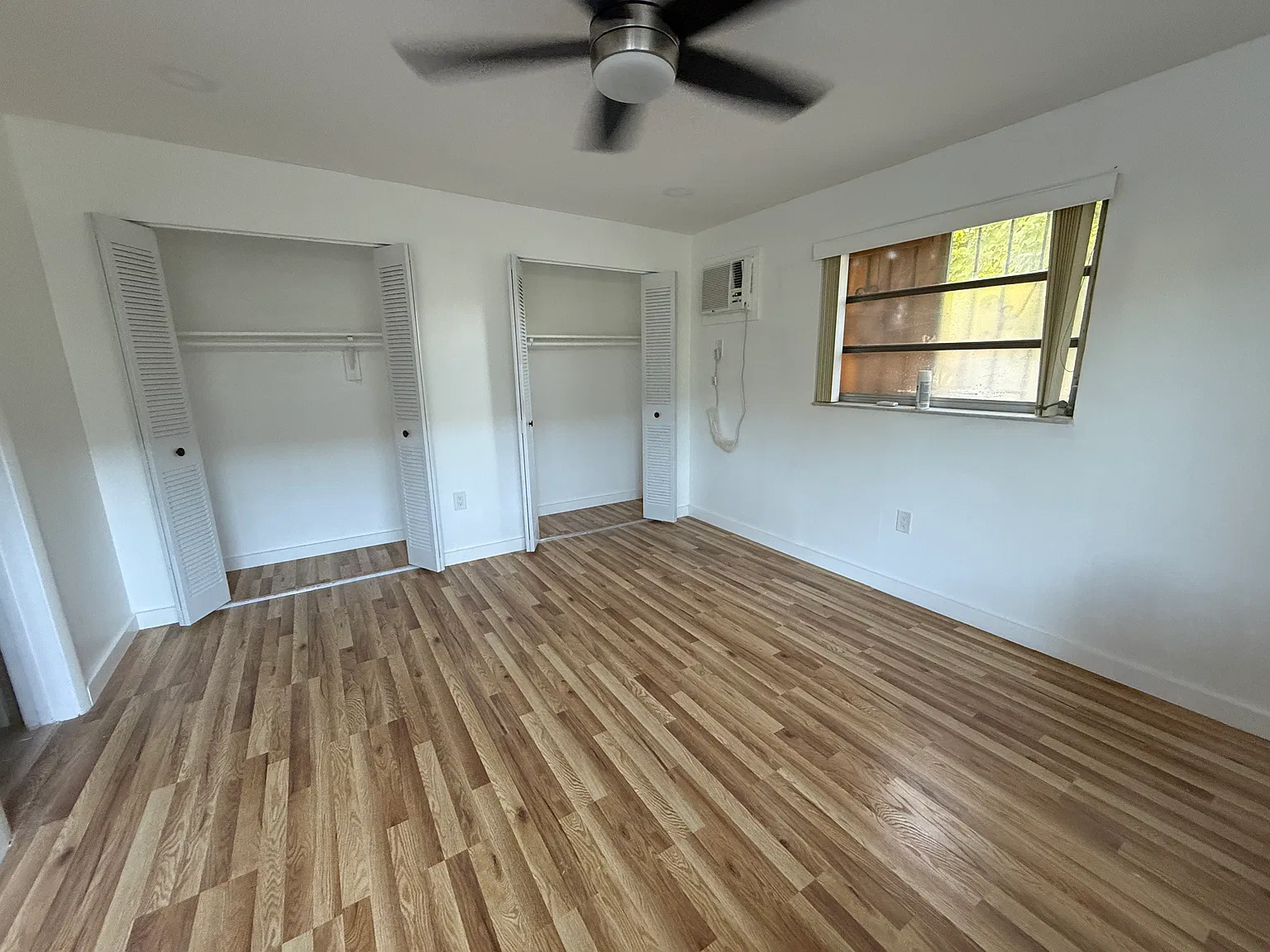 101 NW 34th Ave — Photo 1