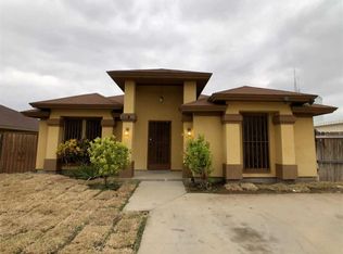 2218 Los Cerezos Dr, Laredo, TX 78046