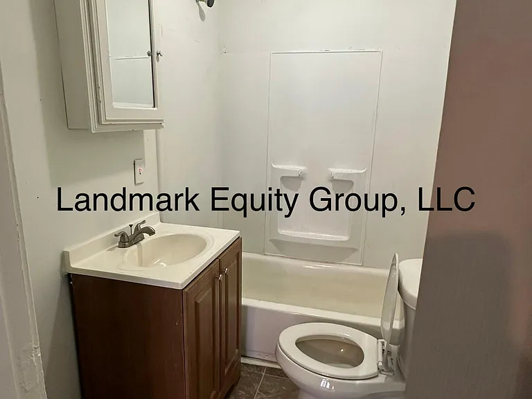 606 E Aberdeen St — Photo 6