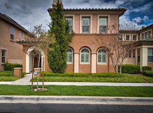 31 Twin Gables, Irvine, CA 92620