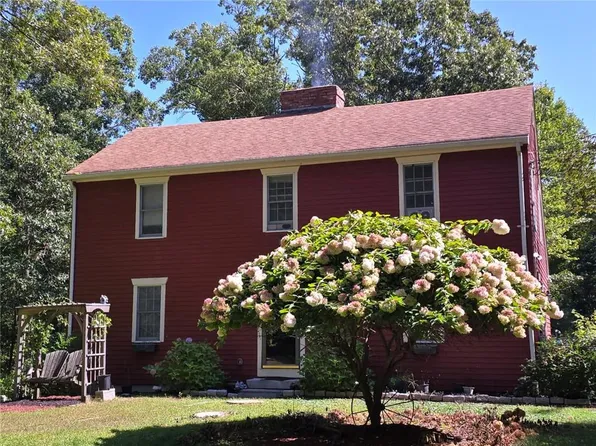 522 Williams Crossing Rd, Coventry, RI 02816